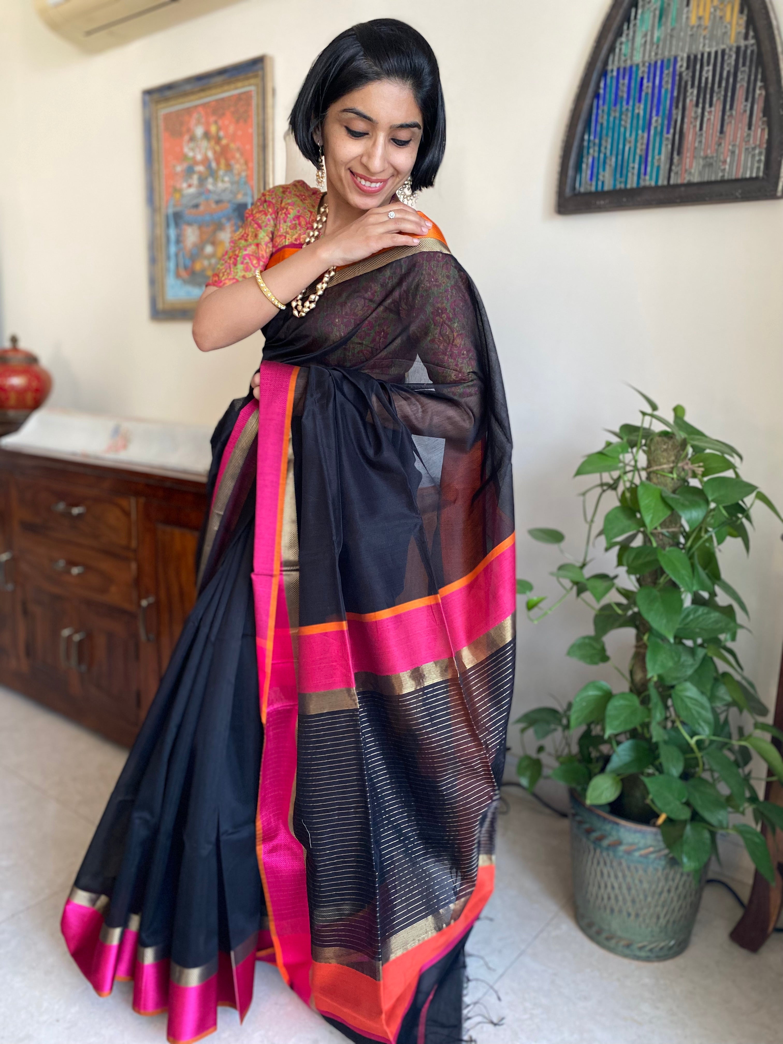 Black Resham Border Maheshwari Saree – Charuta Heritage